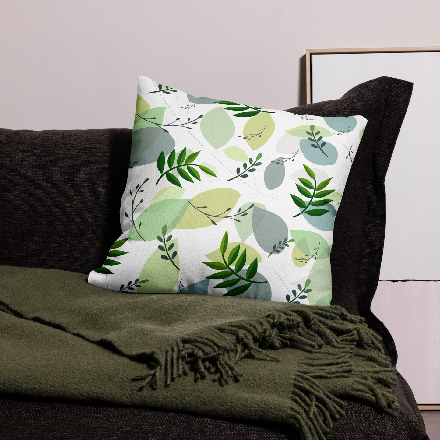 Premium pillow case with double-sided print featuring hand-drawn green leaves.
Kuddfodral i premiumkvalitet med tryck på båda sidor och handritade gröna blad. 55.9x55.9 cm