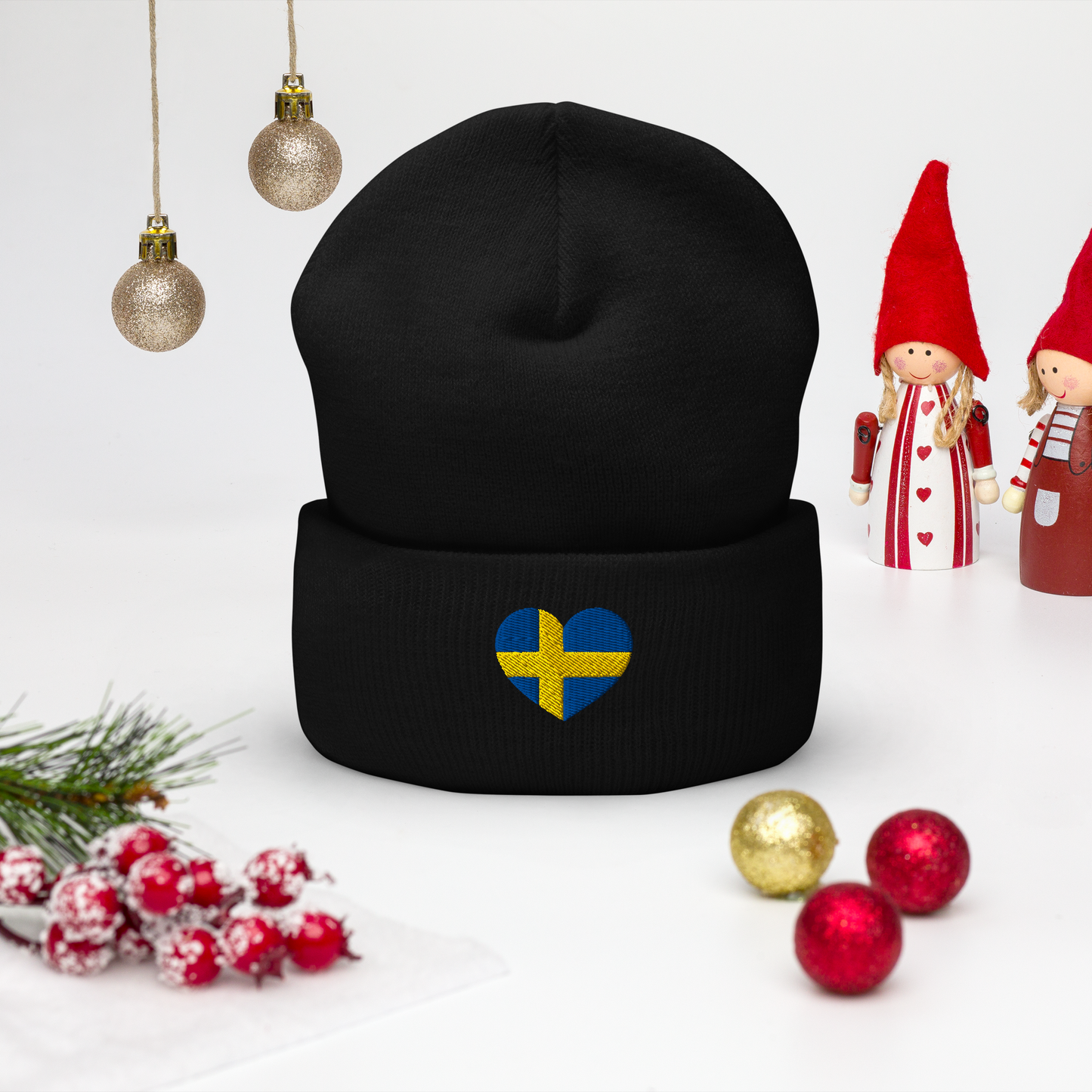 Uppvikt Mössa – Svenskt Hjärta (broderad)