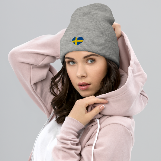 Uppvikt Mössa – Svenskt Hjärta (broderad)