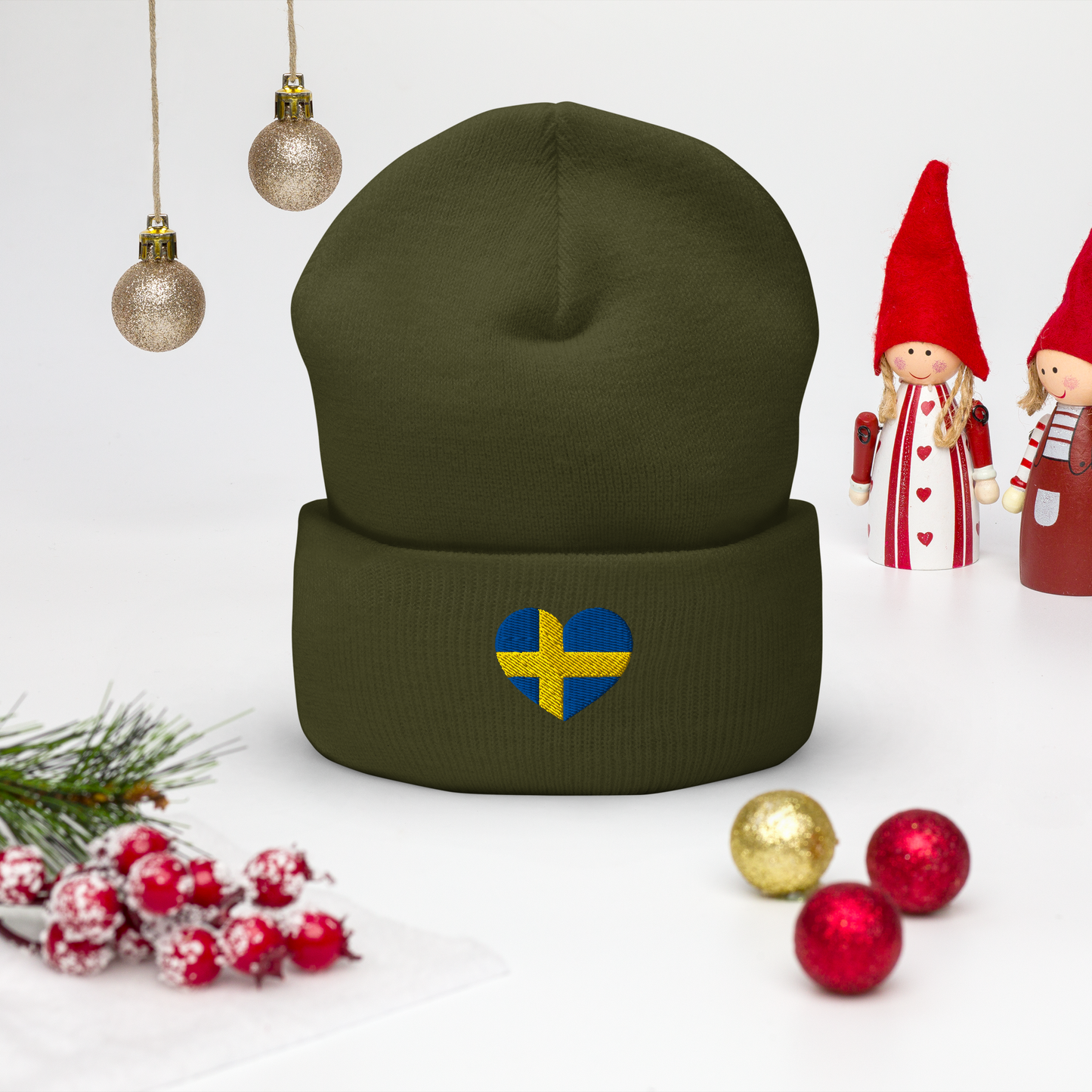 Uppvikt Mössa – Svenskt Hjärta (broderad)