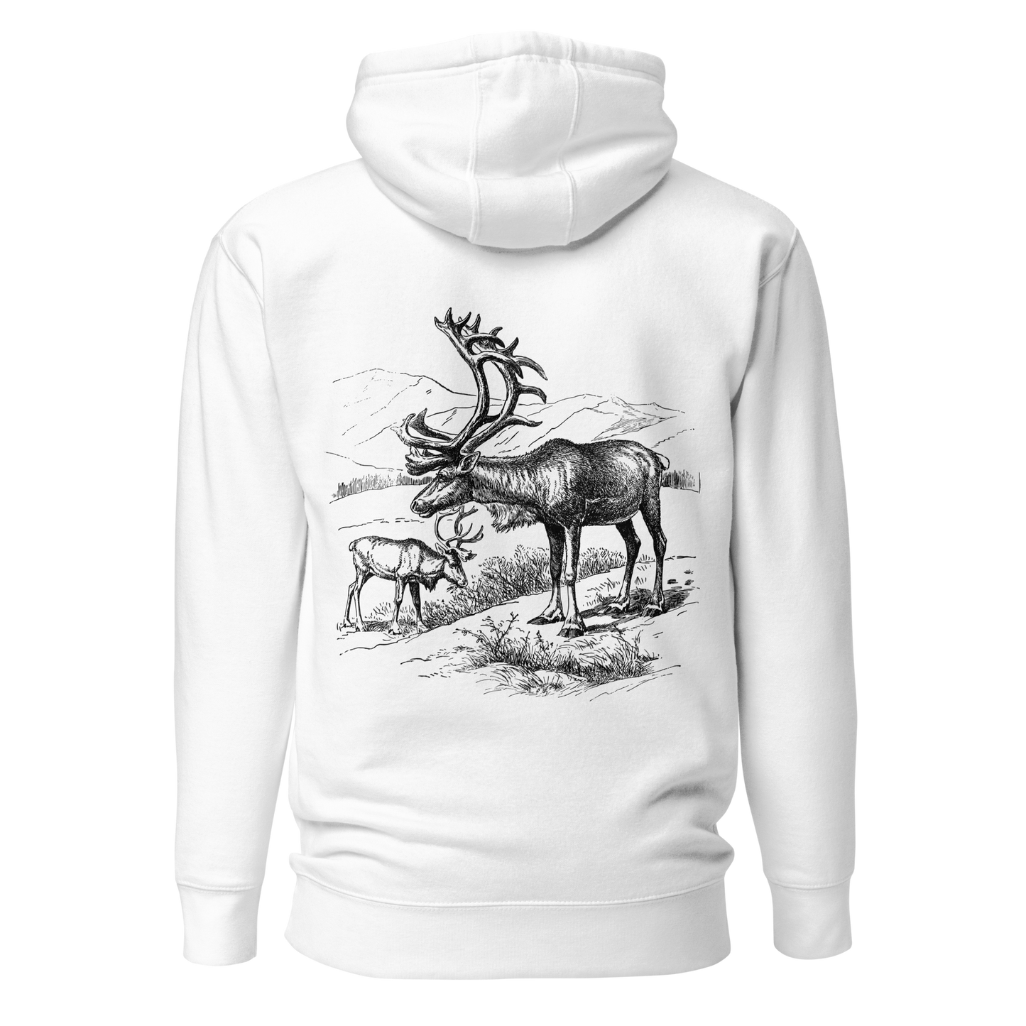 Vit unisex hoodie med ett detaljerat svartvitt tryck av två fjällrenar i ett bergslandskap på ryggen.
White unisex hoodie with a detailed black-and-white print of two mountain reindeer in an alpine landscape on the back.