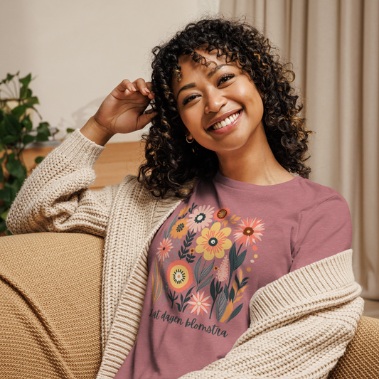 Avslappnad T-shirt för Kvinnor – Låt Dagen Blomstra